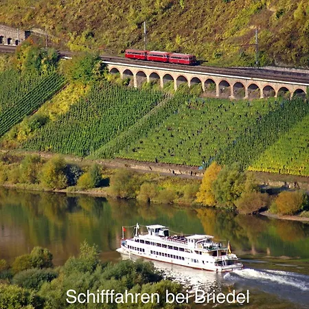 Wohnen Am Weingut - Ueber Den Faessern Apartman